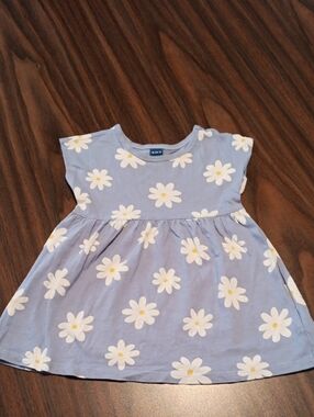 Old Navy Light Blue Daisy Print Casual Dress
